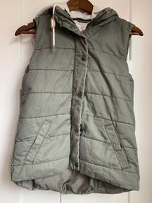 Hooded Vest 