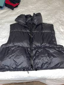 Cropped Puffer Vest