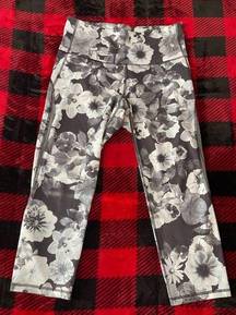 Old Navy Active Leggings - Large Floral Multicolor
