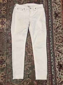 True Religion WILL NOT TAKE LESS Ladies  White Low Rise Skinny Jeans