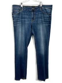 Target Women’s Modern Straight Medium Wash Stretch Denim Jeans Size 18