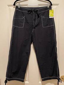 FRESH PRODUCE Black Capris - Size Small - NEW w/ Tags!