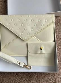 Cream Clutch With Box