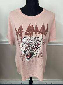 Def Leppard Light Pink Short Sleeve Tee Shirt Size XXL