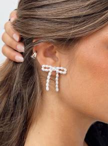 BOW EARRINGS PEARL