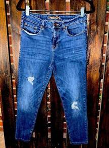 American Rag Cie Distressed Jeans Size 11