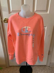 Champion NWT Med  Sweatshirt