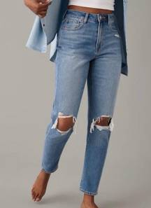 American Eagle High Waist Mom Jean Ripped Knee 3367 Size 4