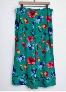 Lane Bryant  Green Floral Pull-On Wide Leg Cropped Pants Size 22/24 Petite