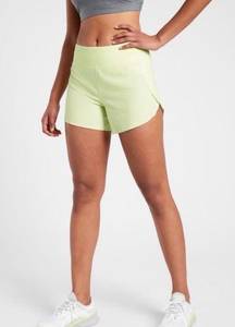 Athleta  Run With It 4.5" Shorts Tequila Green NWT Large