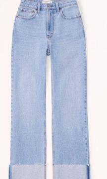 Abercrombie & Fitch Curve Love High Rise 90s Relaxed Jean