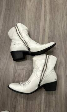 White  Cowboy Boots - 6