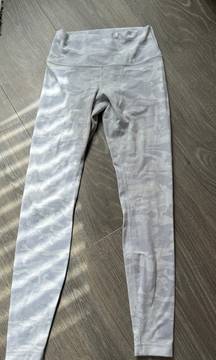 Wunder Under Leggings 28”