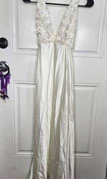 NWT Flora By  Ivory Satin Floral Top Bridal Nightgown Medium