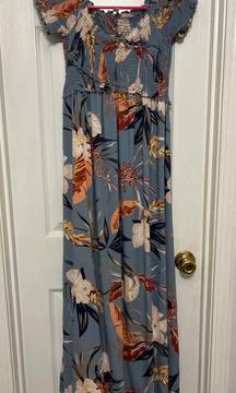 Maxi Floral Dress Small