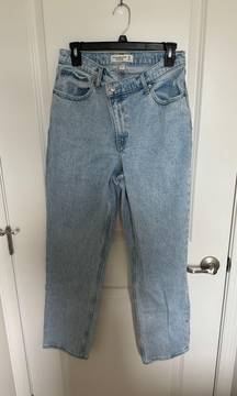 A&F 90’s Straight High Rise Jeans