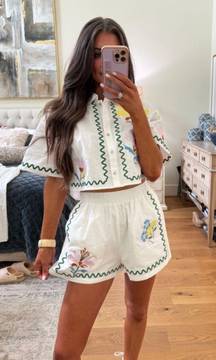 White embroidered Set 