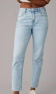 American Eagle Strigid Mom Jean High Rise Stretch Blue Breeze Size 6