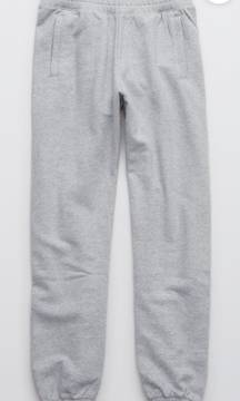 AE SWEATPANTS