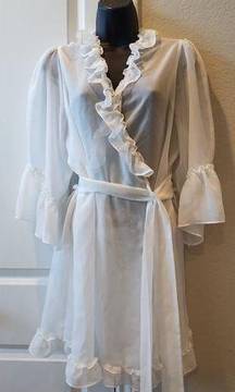 Betsey Johnson Satin lace ruffle belted wrap Robe White Pearl size Medium