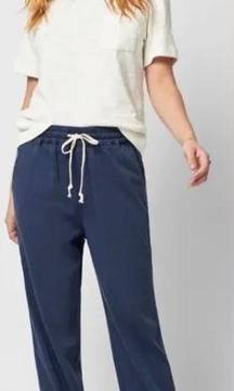 NWT Faherty essential  pant Women's Navy Blue  $138