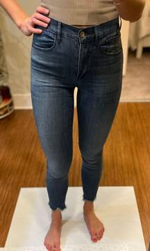 Highrise Crop Skinny Jean With  Raw Hem