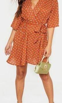 Pretty little thing nwt terracotta collared polka dot short sleeve mini dress si