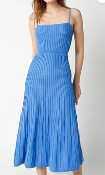 Boutique Blue Pleated Midi Dress