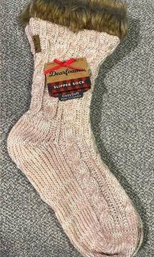 NWT Dearfoams Fur Slipper Sweater Socks w Sticky Grip Bottoms Shoe Size 4-10