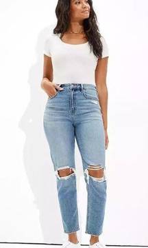 Comfort Stretch Waistband Distressed Mom Jeans