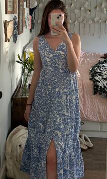 Women’s Maxi Blue Floral Dress 
