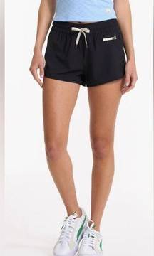 NWT Vuori Clementine 2.0 Black Shorts Size XS