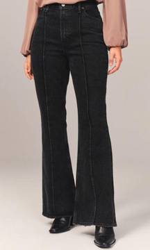 Abercrombie & Fitch Highwasted Flare Jeans