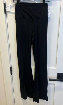 Women’s Aerie Crossover Flare Leggings Size M