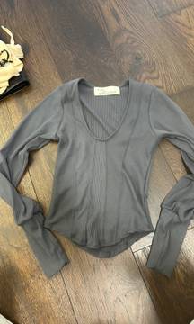 Long Sleeve Grey V Neck Top