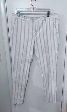 YAYAWOMEN WHITE GRAY PIN STRIPE PANTS TROUSERS SIZE 44 US SZ 14