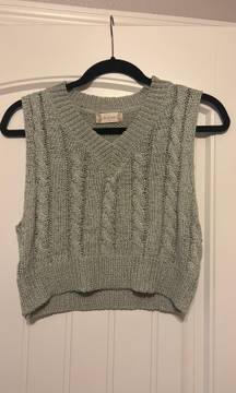 knitted sweater vest cropped