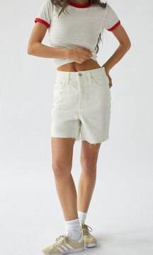 NWT  90's Denim Long Inseam Short in Cream