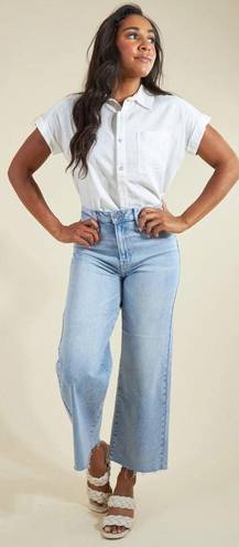 Wishlist NWT  Jeans Lucca Wide Leg Raw Hem Light Wash Denim