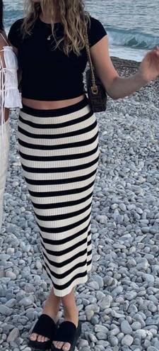 H&M Black And White Striped Midi Skirt