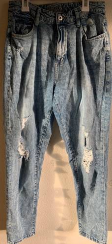 Arizona Jean Company High Waisted Ripped Denim Jeans