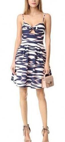 Yumi Kim  Sneak Peak Dress Blue & White Summer Ikat Print w/ Cutout Sz Medium NWT