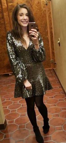 Alexis Renada Sequin Long Sleeve Mini Dress NWT in Gunmetal Size Medium Silver