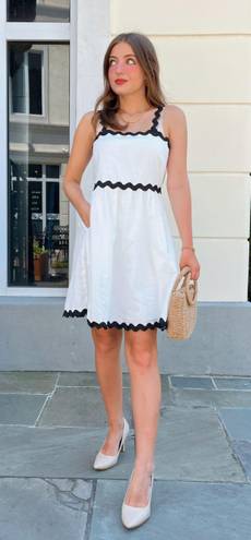 Boutique NWT White Dress With Black Rickrack Trim 