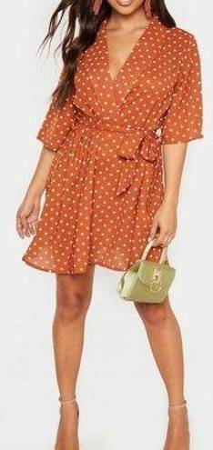 Pretty Little Thing  nwt terracotta collared polka dot short sleeve mini dress si
