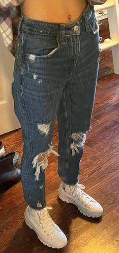 Abercrombie & Fitch Ripped Mom Jeans