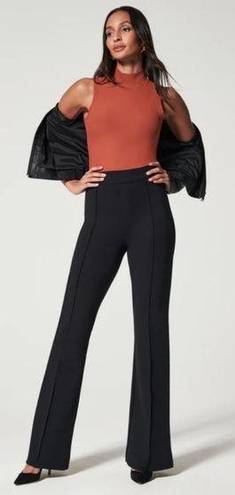 Spanx NWT  Perfect Pant High Rise Flare Pant Size Medium Black Ponte 20252R