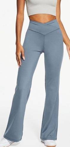 Aeropostale NWT  Flex Crossover High-Rise Flare Pants Grey size Large