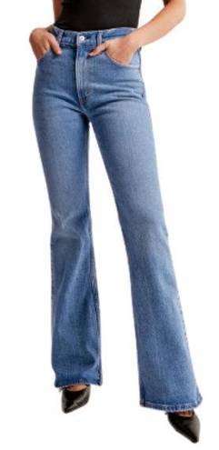 Abercrombie & Fitch  The Vintage Flare High Rise Jean in Medium Wash Women's 29