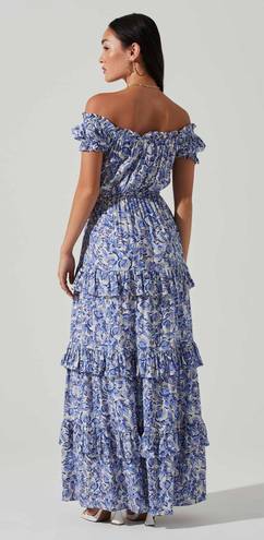 ASTR The Label  VIONA FLORAL OFF SHOULDER TIERED MAXI DRESS